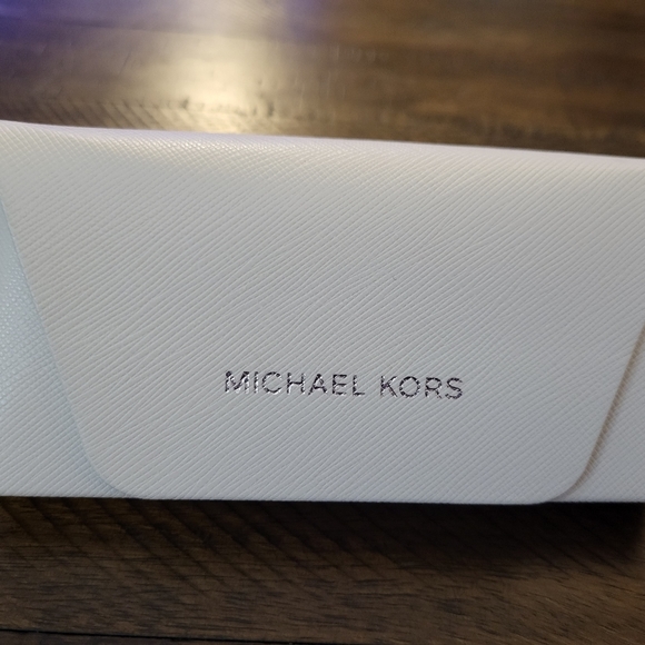 Michael Kors Chelsea Bright sunglasses - Picture 10 of 10